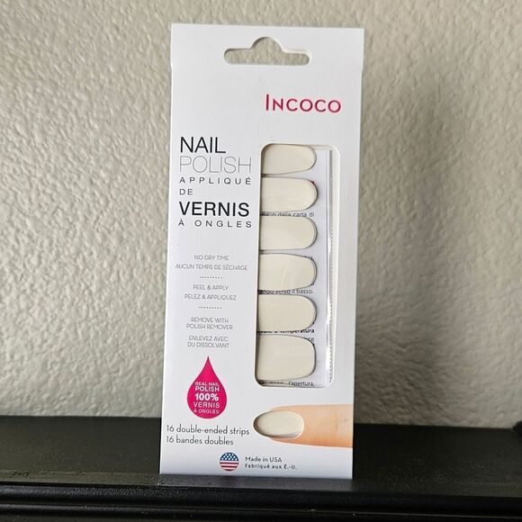 Incoco Pearl Next Door Nail Strips - Picture 1 of 4
